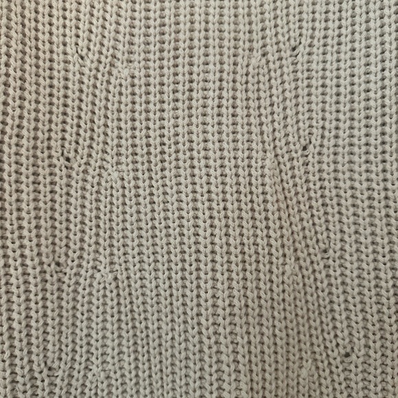 Adoma Sweater - Picture 3 of 5